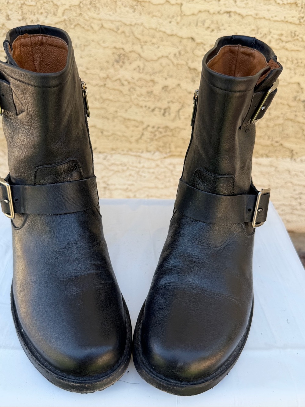 Frye Womens Short Zip Boots Black Leather Double Buckle  Sz 6.5B